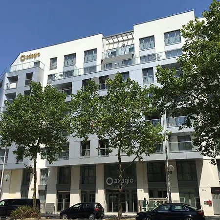 Adagio Paris Otel 4*
