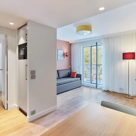 Otel Adagio Paris 4*